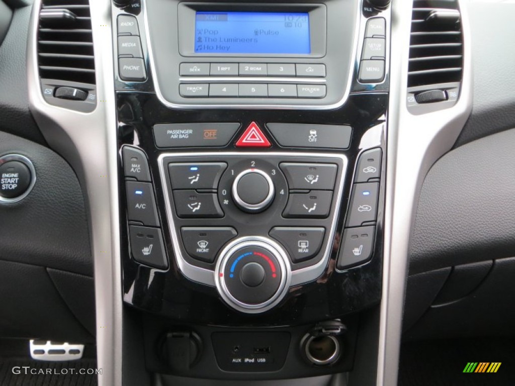 2013 Elantra GT - Monaco White / Black photo #27