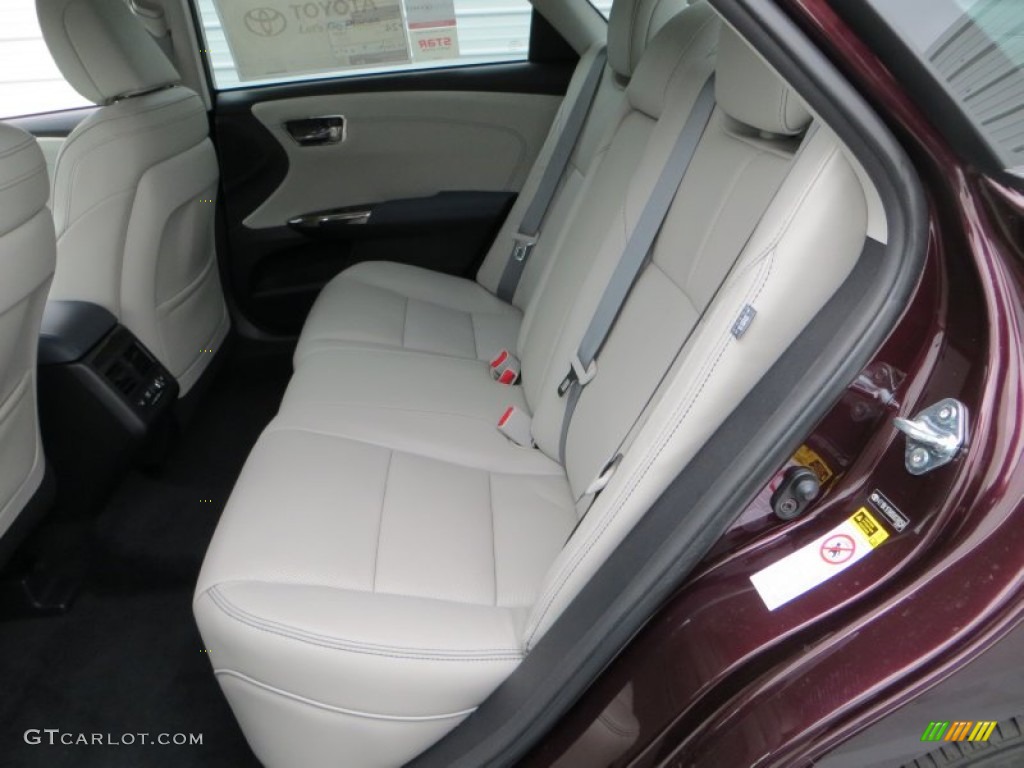 Light Gray Interior 2013 Toyota Avalon Limited Photo #79228236