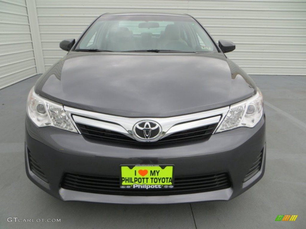 2013 Camry LE - Magnetic Gray Metallic / Ash photo #10