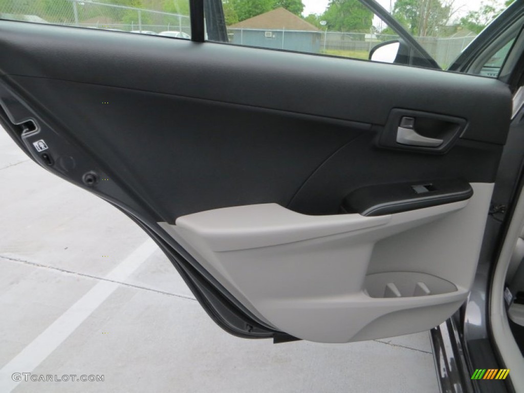 2013 Camry LE - Magnetic Gray Metallic / Ash photo #19