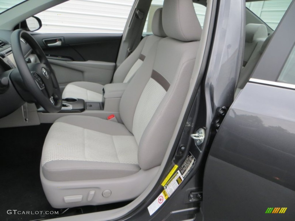 2013 Camry LE - Magnetic Gray Metallic / Ash photo #22