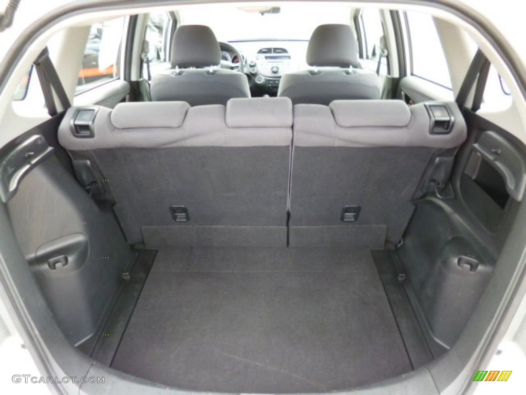 2010 Honda Fit Standard Fit Model Trunk Photo #79230607
