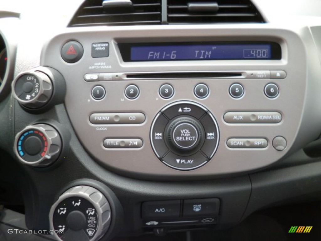2010 Honda Fit Standard Fit Model Controls Photo #79230712