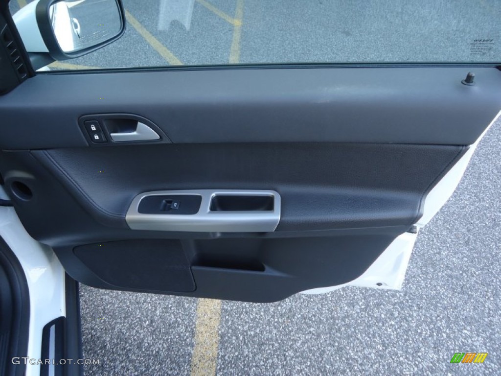 2005 V50 T5 AWD - Ice White / Off-Black photo #18