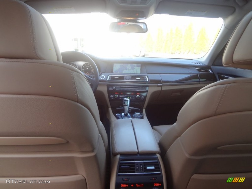 2010 7 Series 750Li xDrive Sedan - Milano Beige Metallic / Saddle/Black Nappa Leather photo #31