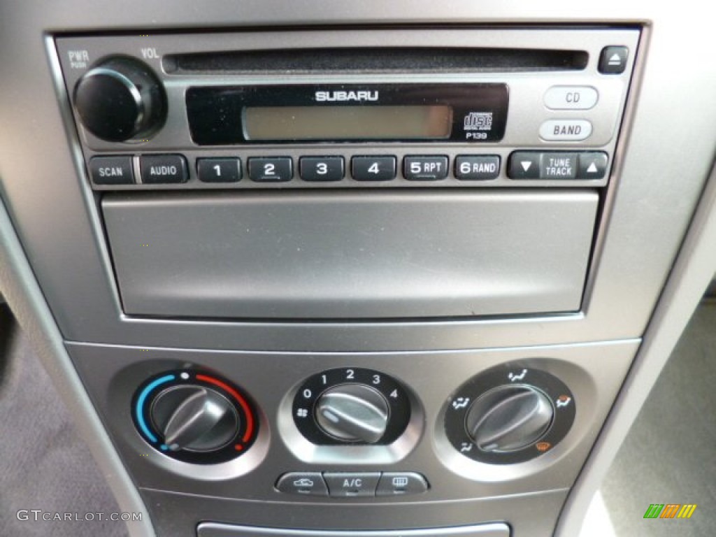 2008 Subaru Forester 2.5 X Controls Photos