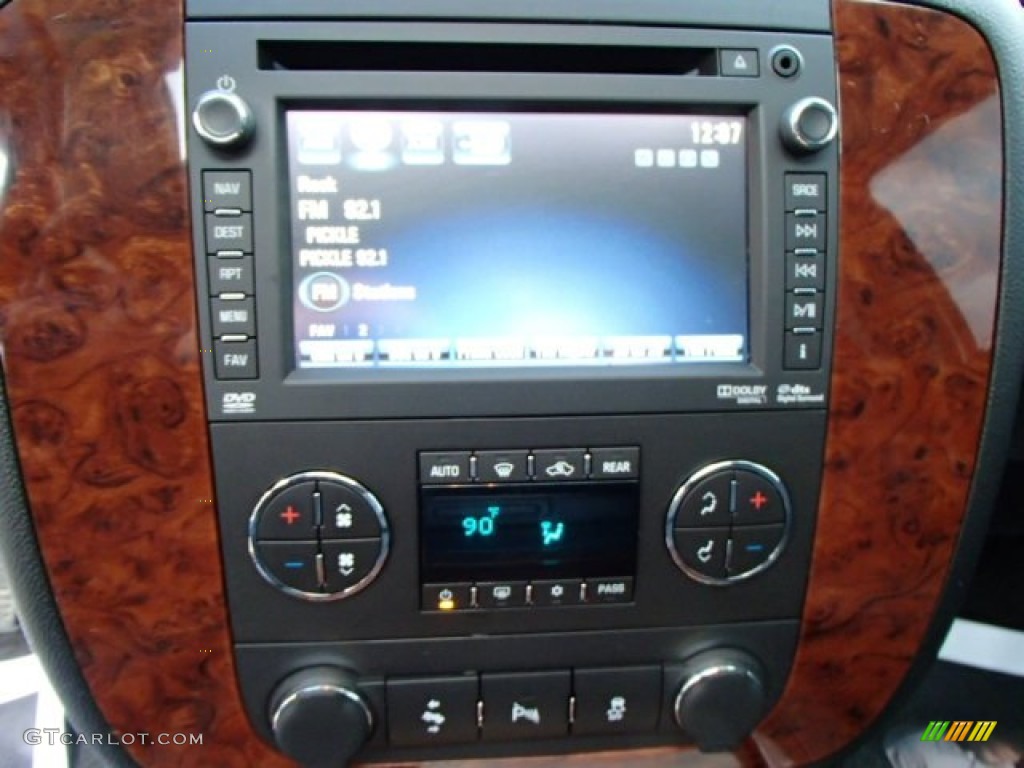2012 Chevrolet Tahoe LTZ 4x4 Controls Photos