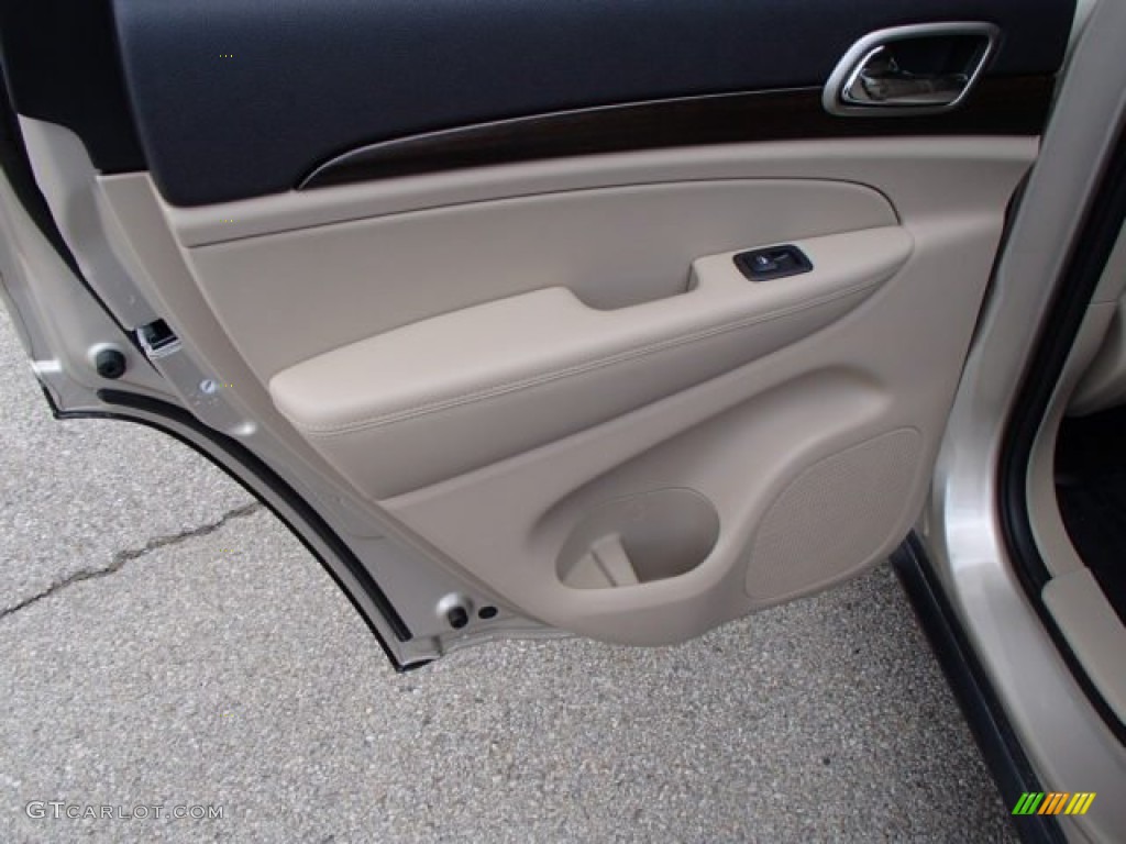 2014 Grand Cherokee Laredo 4x4 - Cashmere Pearl / New Zealand Black/Light Frost photo #14