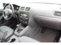 Black Uni - Jetta TDI Sedan Photo No. 32
