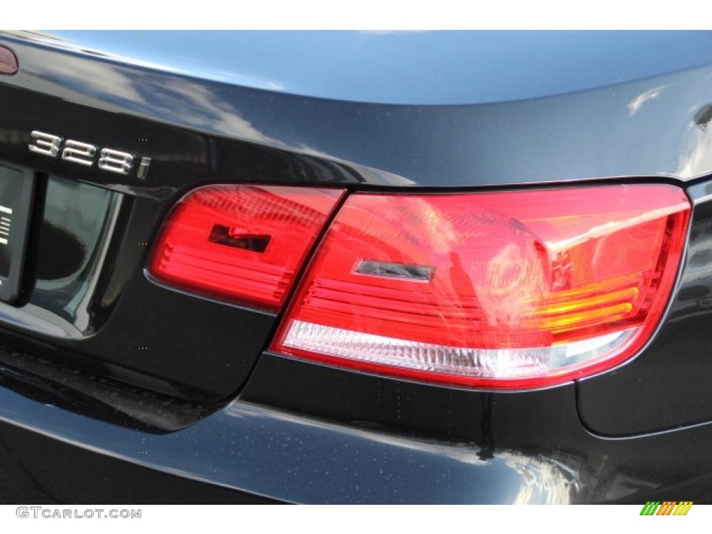 2010 3 Series 328i Convertible - Black Sapphire Metallic / Black photo #21