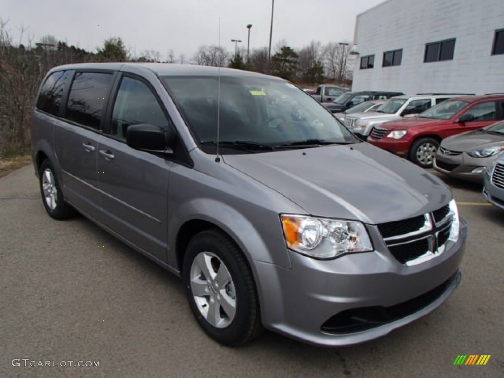 Billet Silver Metallic 2013 Dodge Grand Caravan SE Exterior Photo #79233724