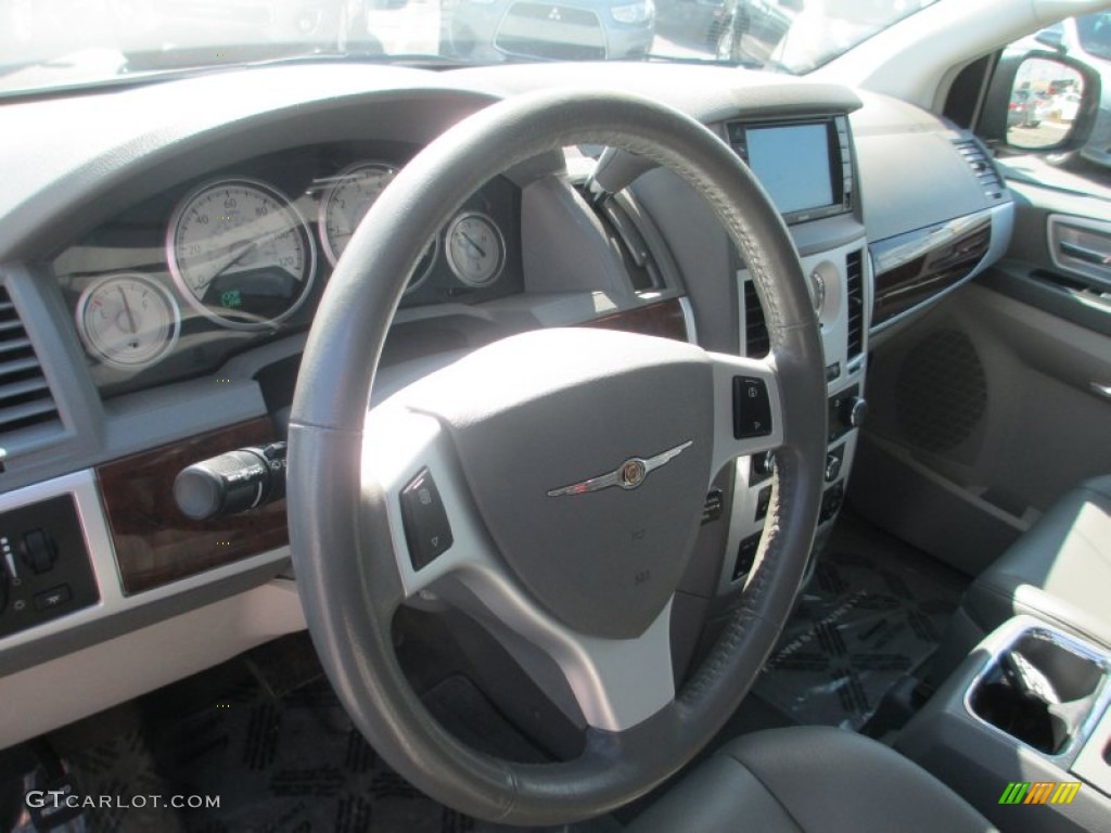 2010 Chrysler Town & Country Touring Dark Slate Gray/Light Shale Steering Wheel Photo #79234414