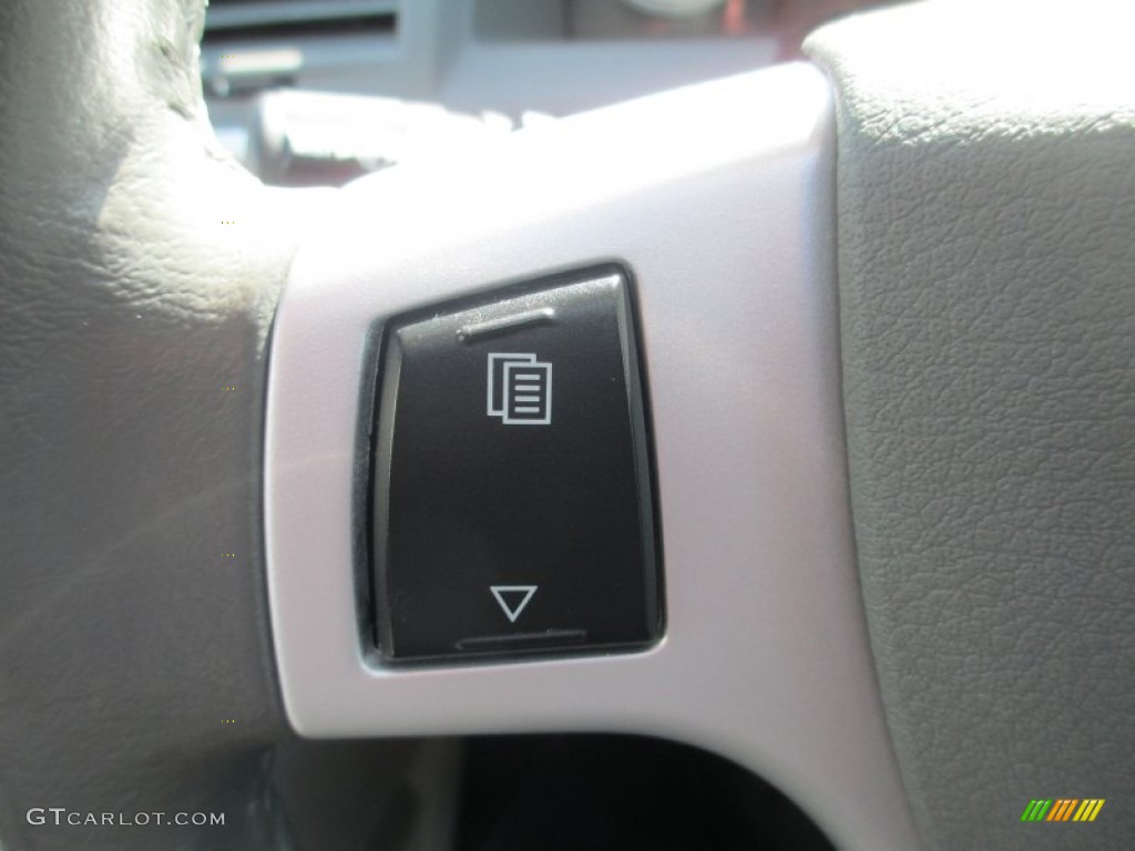2010 Chrysler Town & Country Touring Controls Photo #79234537