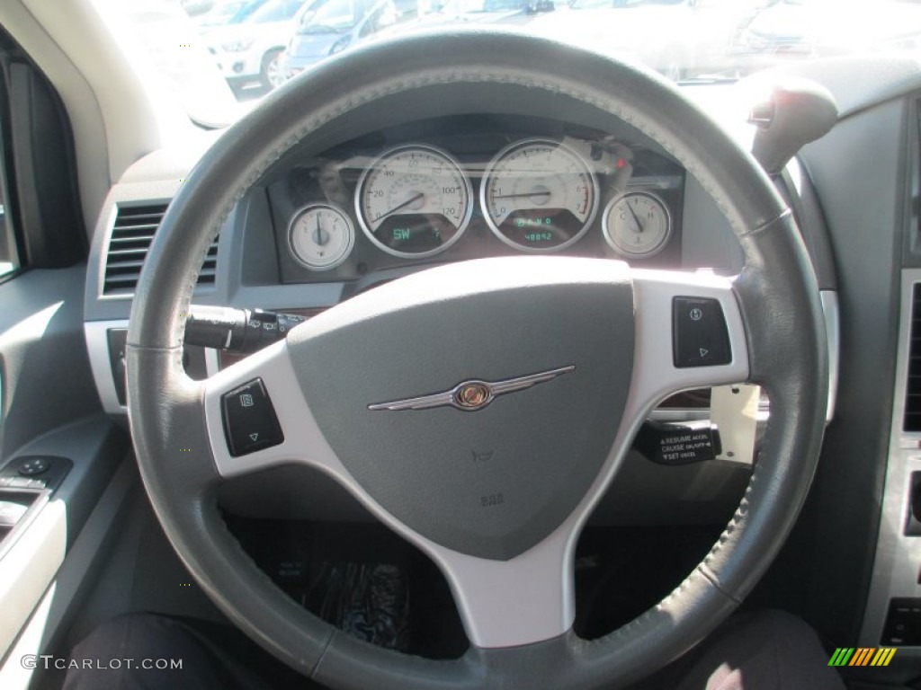 2010 Chrysler Town & Country Touring Dark Slate Gray/Light Shale Steering Wheel Photo #79234704