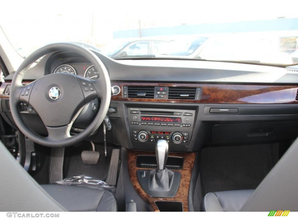 2010 3 Series 328i Sedan - Jet Black / Black photo #13