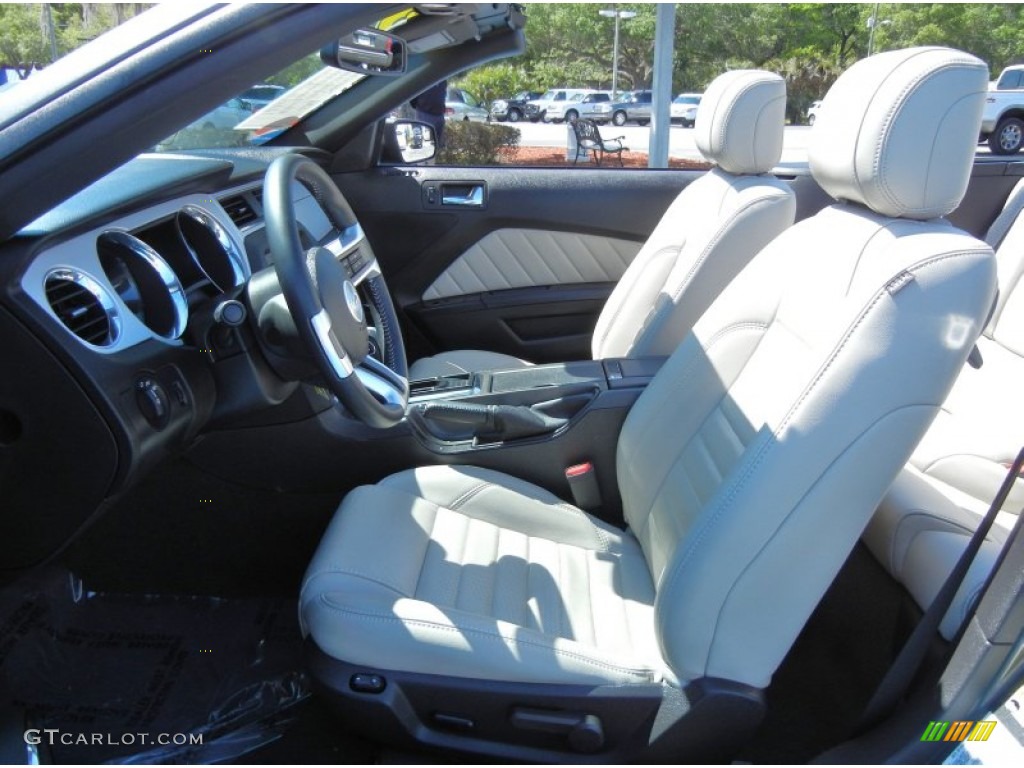 Stone Interior 2013 Ford Mustang V6 Premium Convertible Photo #79235930