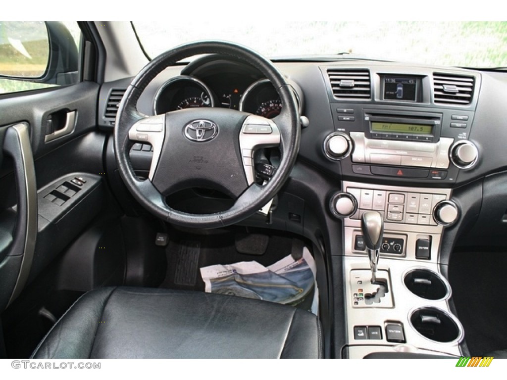 2010 Toyota Highlander SE 4WD Black Dashboard Photo #79236313