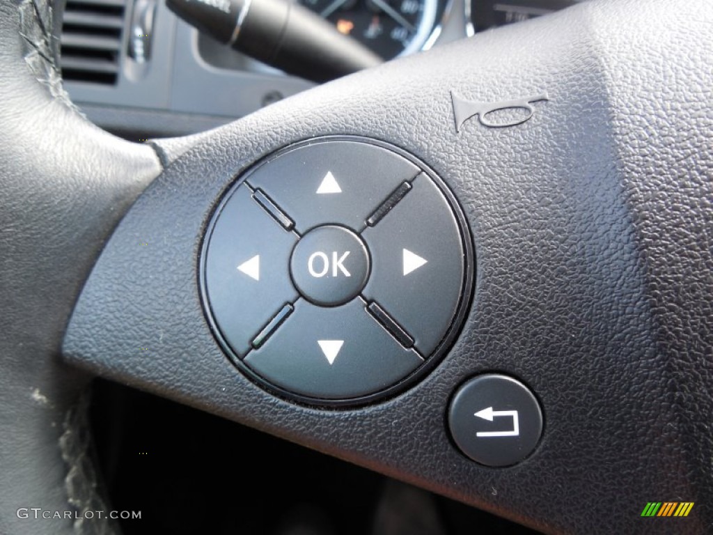 2011 C 300 Sport 4Matic - Arctic White / Black photo #14