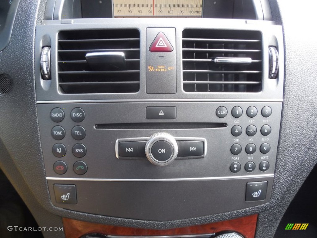 2011 C 300 Sport 4Matic - Arctic White / Black photo #17