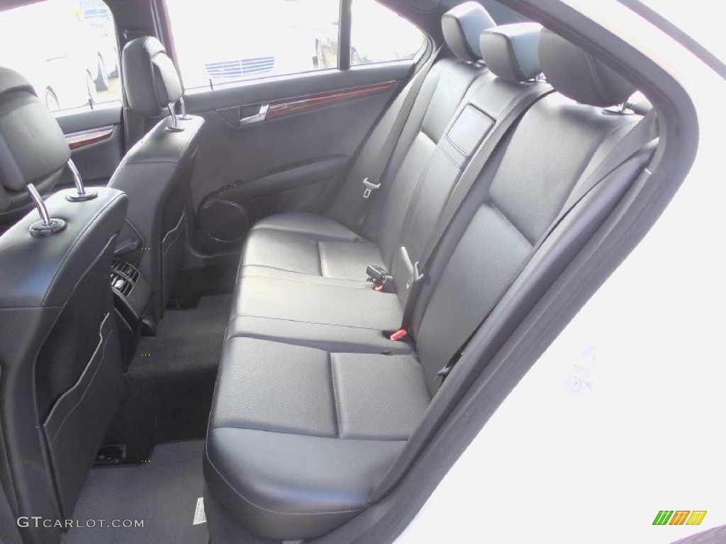 2011 C 300 Sport 4Matic - Arctic White / Black photo #24