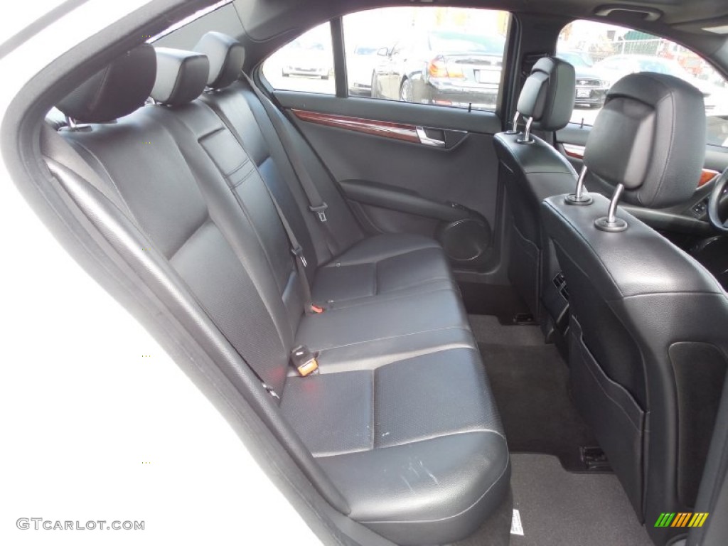 2011 C 300 Sport 4Matic - Arctic White / Black photo #25