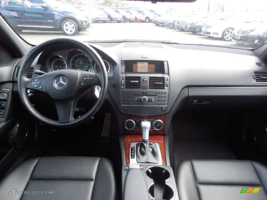 2011 C 300 Sport 4Matic - Arctic White / Black photo #29