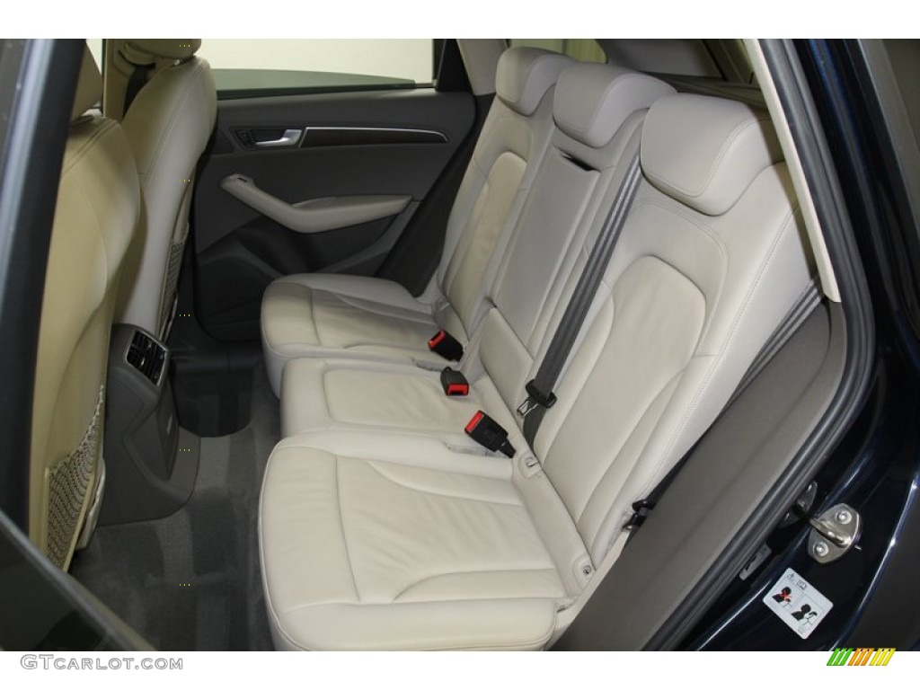 Cardamom Beige Interior 2010 Audi Q5 3.2 quattro Photo #79240522