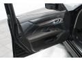 Black Obsidian - M 56x AWD Sedan Photo No. 16
