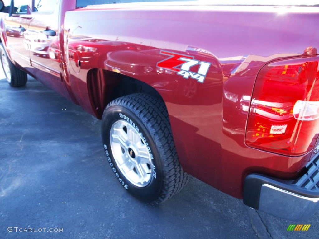 2009 Silverado 1500 LT Z71 Crew Cab 4x4 - Dark Cherry Red Metallic / Ebony photo #4