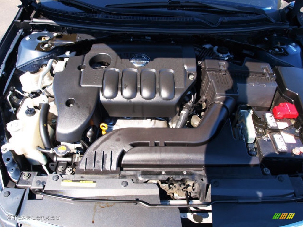 2009 Nissan Altima 2.5 S Engine Photos