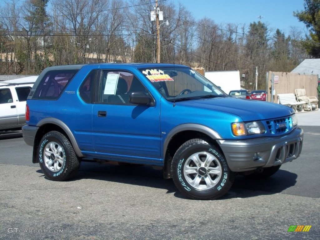 2001 Isuzu Rodeo Sport S 4WD Exterior Photos
