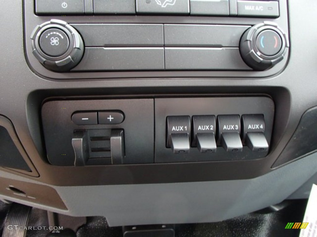 2013 Ford F350 Super Duty XL Regular Cab 4x4 Dump Truck Controls Photo #79243857