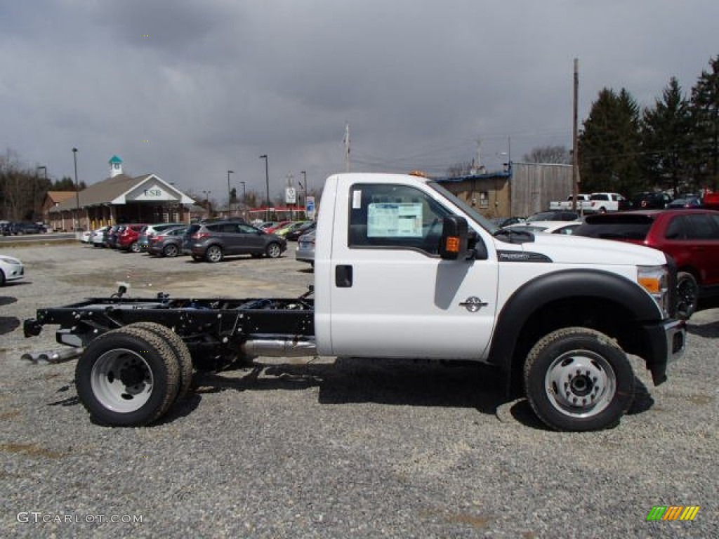 2013 F550 Super Duty XL Regular Cab Chassis 4x4 - Oxford White / Steel photo #1