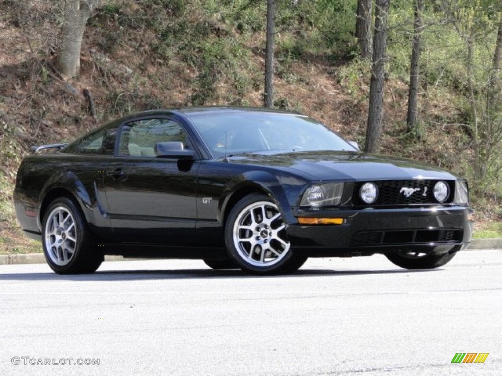 2007 Mustang GT Deluxe Coupe - Black / Dark Charcoal photo #6