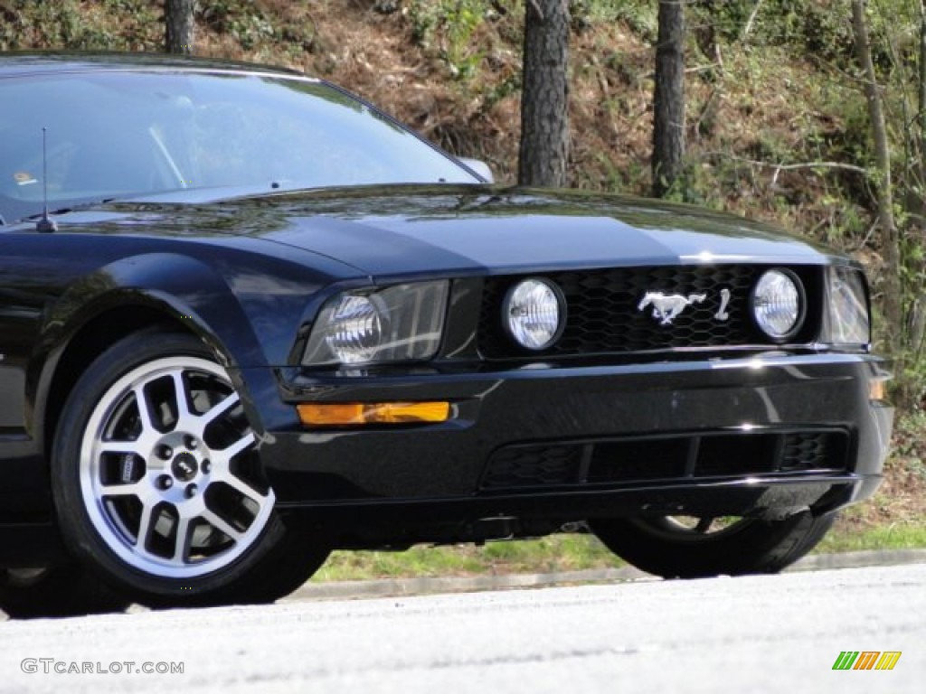 2007 Mustang GT Deluxe Coupe - Black / Dark Charcoal photo #20