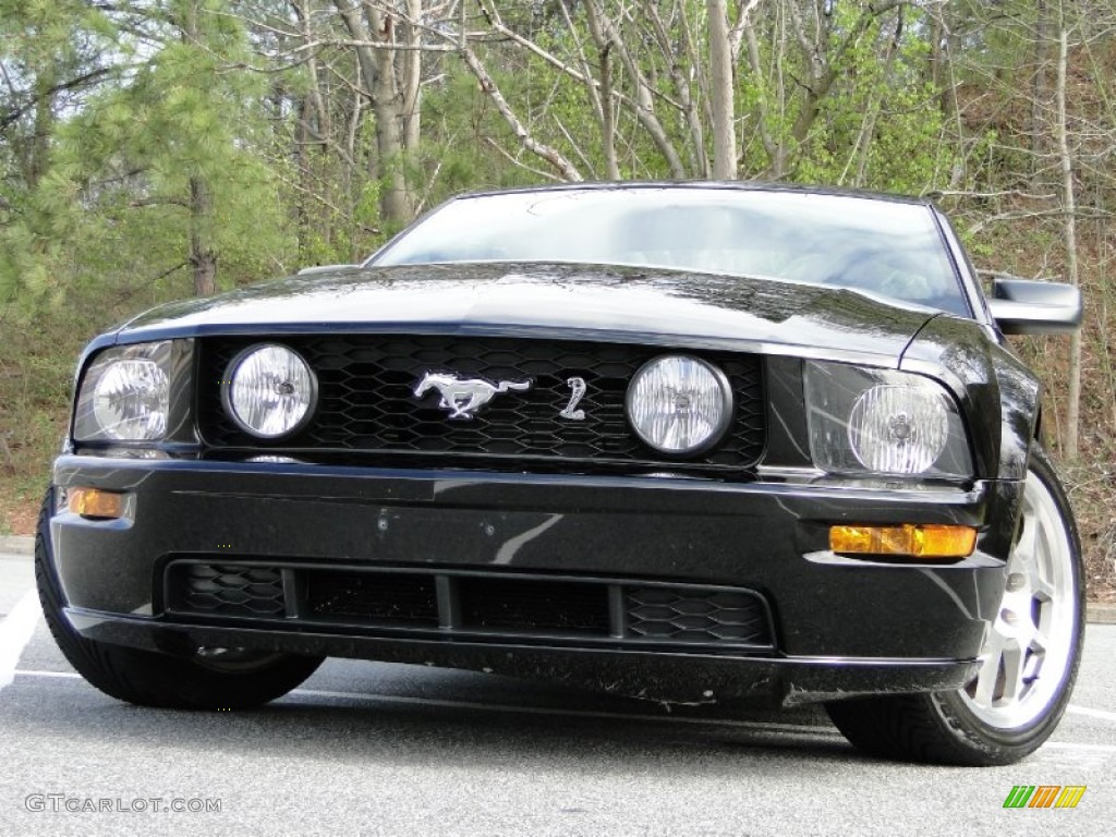 2007 Mustang GT Deluxe Coupe - Black / Dark Charcoal photo #22
