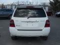 Super White - Highlander V6 4WD Photo No. 5