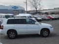 Super White - Highlander V6 4WD Photo No. 7