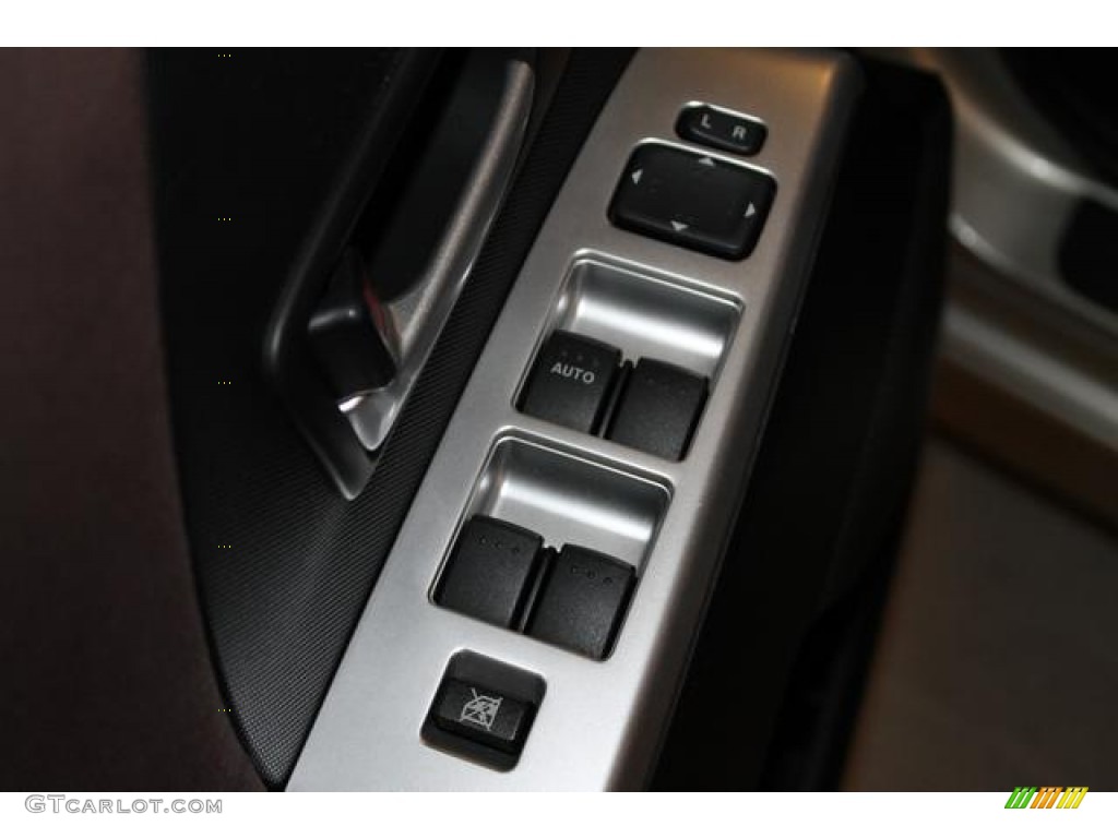 2007 Mazda MAZDA5 Grand Touring Controls Photo #79250011