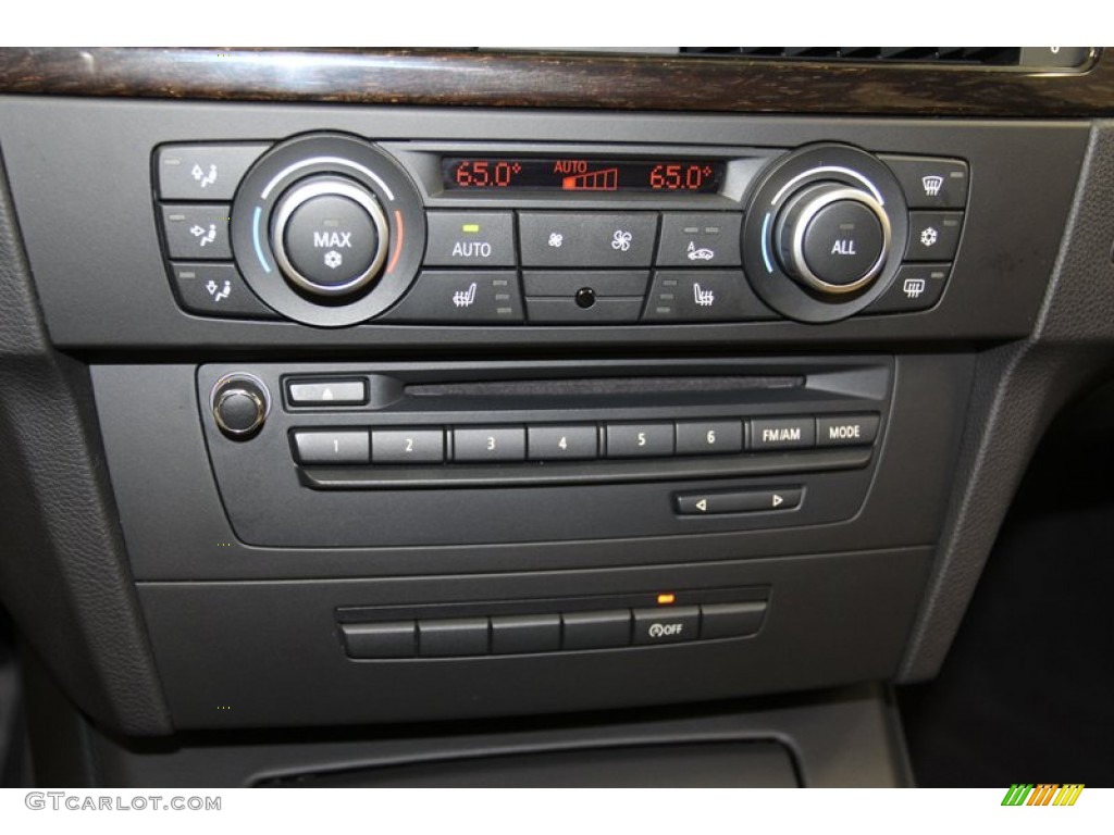 2011 BMW M3 Sedan Controls Photo #79252726