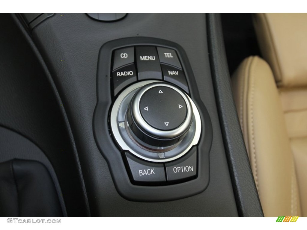 2011 BMW M3 Sedan Controls Photo #79252756