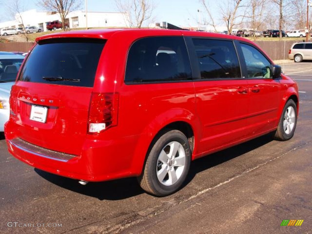 2013 Grand Caravan SE - Redline 2 Coat Pearl / Black/Light Graystone photo #3