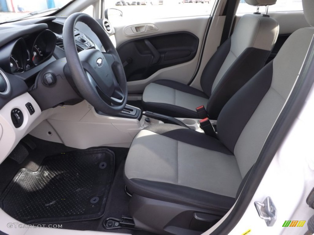 2013 Fiesta S Sedan - Oxford White / Charcoal Black/Light Stone photo #15