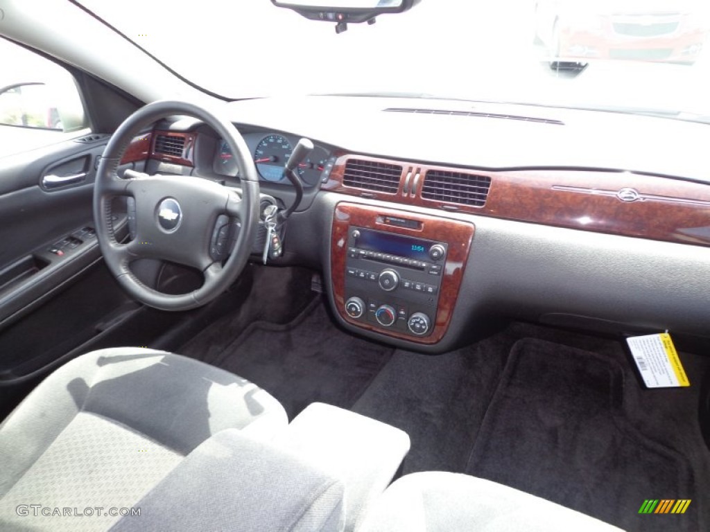 2011 Chevrolet Impala LS Dashboard Photos