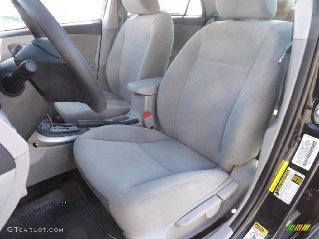 2013 Toyota Corolla L Front Seat Photo #79262602