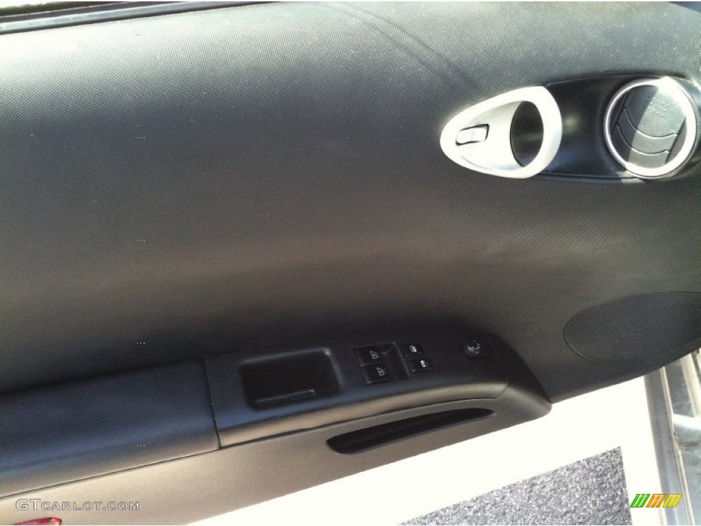 2003 350Z Coupe - Chrome Silver / Carbon Black photo #11