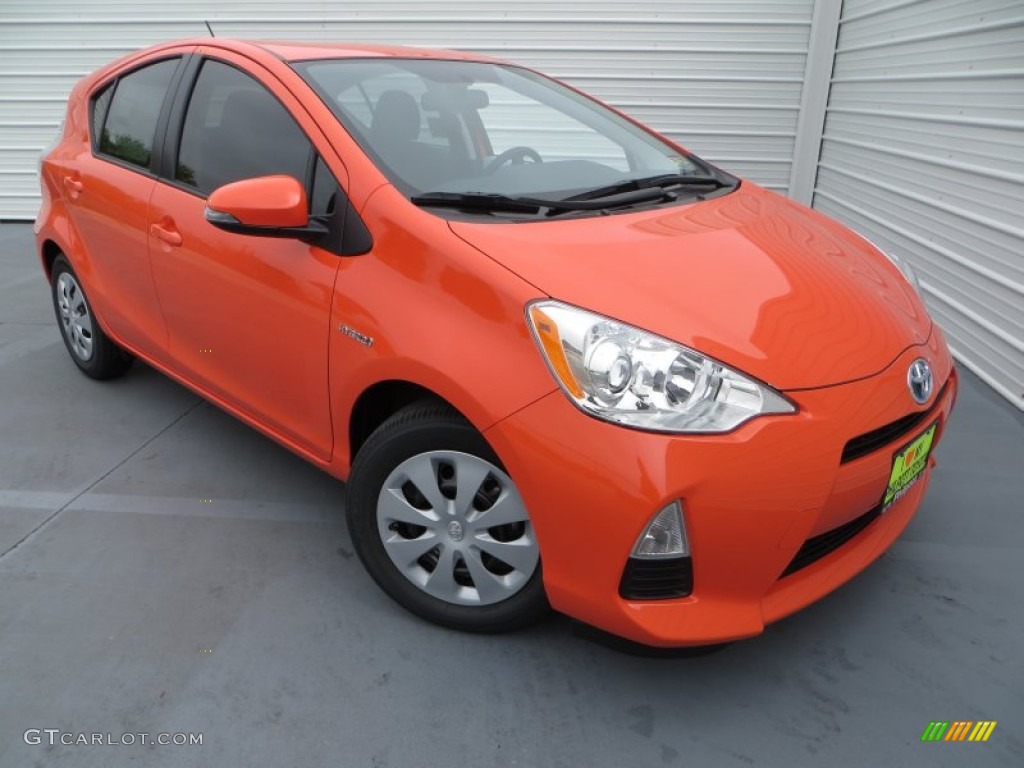 Habanero 2013 Toyota Prius c Hybrid Two Exterior Photo #79264726