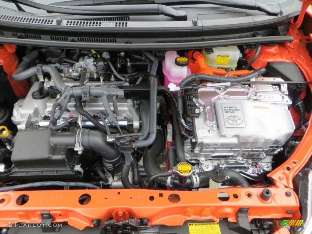 2013 Toyota Prius c Hybrid Two 1.5 Liter DOHC 16-Valve VVT-i 4 Cylinder Gasoline/Electric Hybrid Engine Photo #79265021