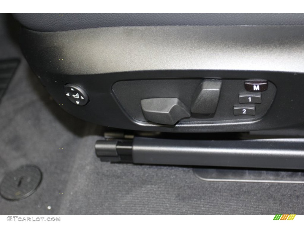 2013 X3 xDrive 28i - Space Gray Metallic / Black photo #17