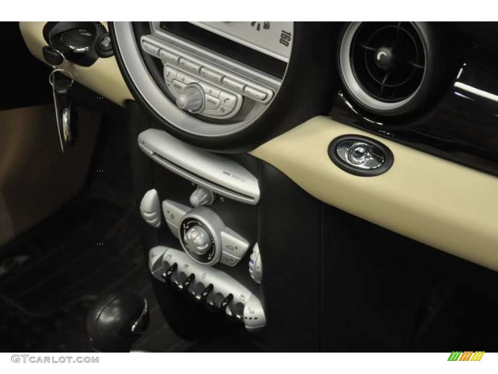 2010 Cooper Convertible - British Racing Green Metallic / Gravity Tuscan Beige Leather photo #11